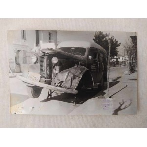 Photo of crashed car 1960s