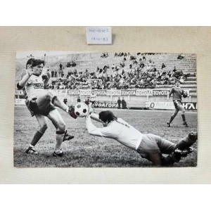 AEK-Velez 14-11-1983 match...