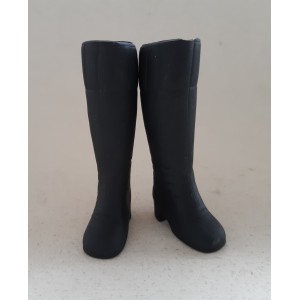 Boots for Bibi Bo and Sindy...