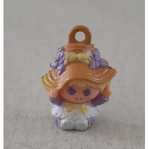 Hasbro Charmkins Lillybelle