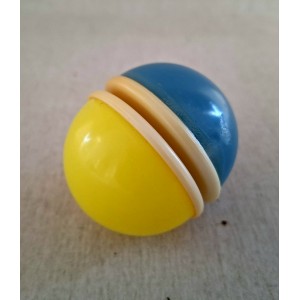 Vintage Yo Yo toy plastic...